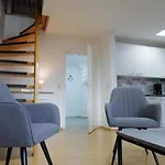 Apartamento Meerfarbig - Haustierfrei -terrasse Mit Strandkorb Oder Balkon - Glasfaser - Parkplatz - Fahrradschuppen - Waschtrockner - E-ladesaeule- Ruhig Und Zentral - Nichtraucher