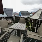 Apartamento Meerfarbig - Haustierfrei -terrasse Mit Strandkorb Oder Balkon - Glasfaser - Parkplatz - Fahrradschuppen - Waschtrockner - E-ladesaeule- Ruhig Und Zentral - Nichtraucher *