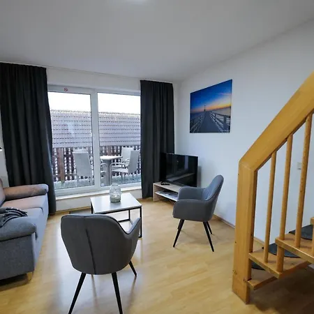 Apartman Meerfarbig - Haustierfrei -terrasse Mit Strandkorb Oder Balkon - Glasfaser - Parkplatz - Fahrradschuppen - Waschtrockner - E-ladesaeule- Ruhig Und Zentral - Nichtraucher *