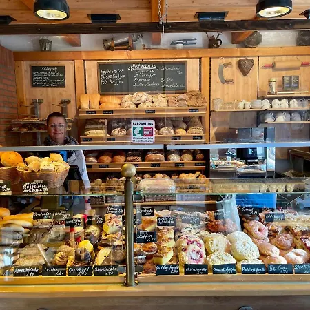 Apartman Meerfarbig - Haustierfrei -terrasse Mit Strandkorb Oder Balkon - Glasfaser - Parkplatz - Fahrradschuppen - Waschtrockner - E-ladesaeule- Ruhig Und Zentral - Nichtraucher