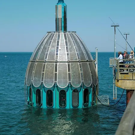 Apartman Meerfarbig - Haustierfrei -terrasse Mit Strandkorb Oder Balkon - Glasfaser - Parkplatz - Fahrradschuppen - Waschtrockner - E-ladesaeule- Ruhig Und Zentral - Nichtraucher *