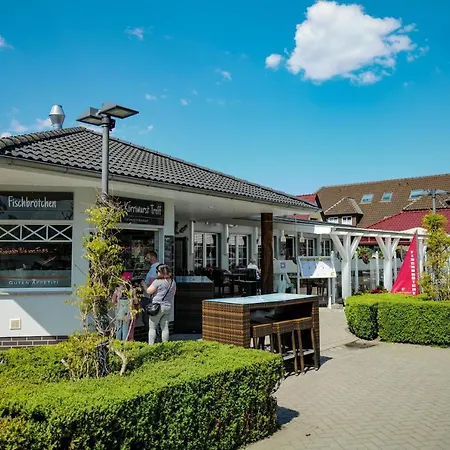 Ferienwohnungen Meerfarbig Zingst - Haustierfrei -Terrasse Mit Strandkorb Oder Balkon - E-Ladesaeule - Parkplatz - Wlan - Fahrradschuppen - Waschtrockner - Ruhig Und Zentral - Nichtraucher Apartment