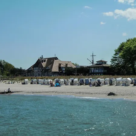 Апартаменты Meerfarbig - Haustierfrei -terrasse Mit Strandkorb Oder Balkon - Glasfaser - Parkplatz - Fahrradschuppen - Waschtrockner - E-ladesaeule- Ruhig Und Zentral - Nichtraucher *
