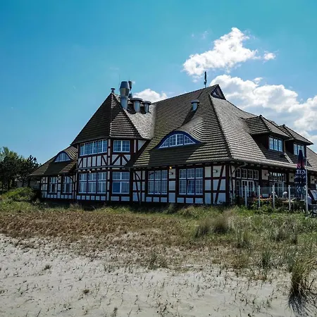 Haustierfrei - Glasfaser - Meerfarbig -terrasse Mit Strandkorb Oder Balkon - Parkplatz - Fahrradschuppen - Waschtrockner - E-ladesaeule- Ruhig Und Zentral - Nichtraucher 아파트 징스트