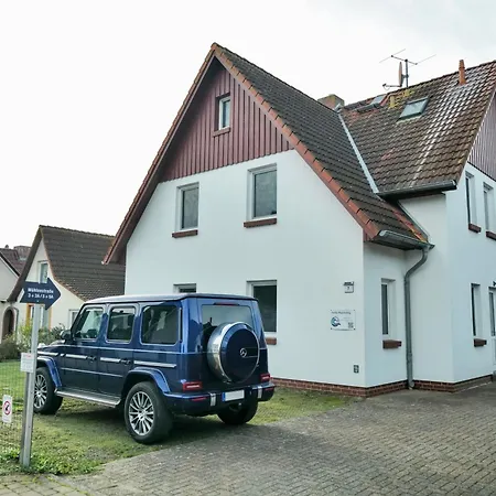 Ferienwohnungen Meerfarbig Zingst - Haustierfrei -Terrasse Mit Strandkorb Oder Balkon - E-Ladesaeule - Parkplatz - Wlan - Fahrradschuppen - Waschtrockner - Ruhig Und Zentral - Nichtraucher *